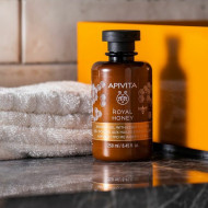 Apivita - Royal Honey Κρεμώδες αφρόλουτρο με αιθέρια έλαια & μέλι - 250ml